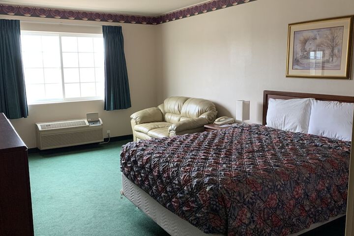Room 42 of 61