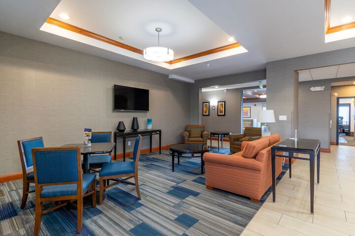 Hotel 7 of 49