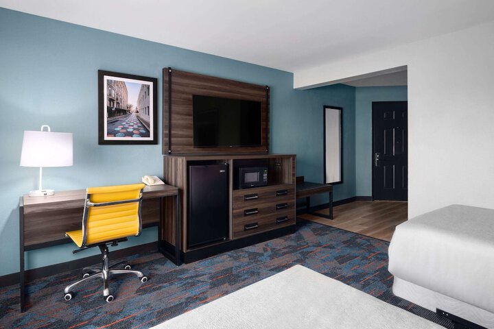 Room 7 of 29