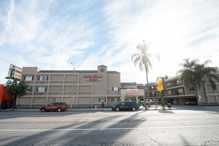 Casa Bella Inn - Huntington Park