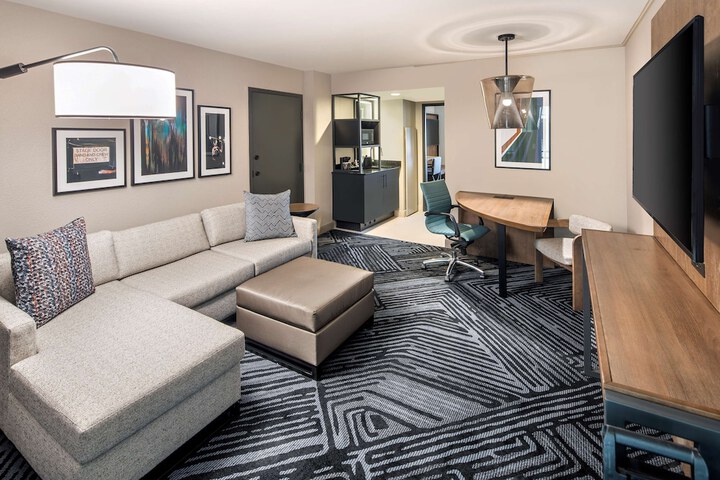 Embassy Suites by Hilton San Rafael at Marin Center