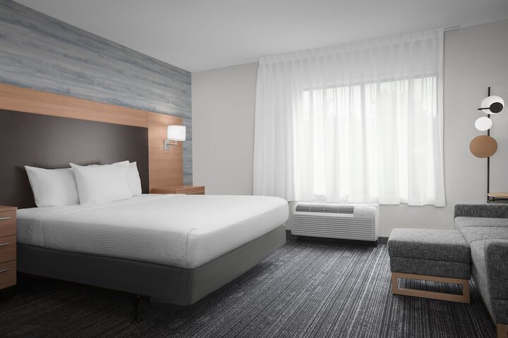Room 25 of 54