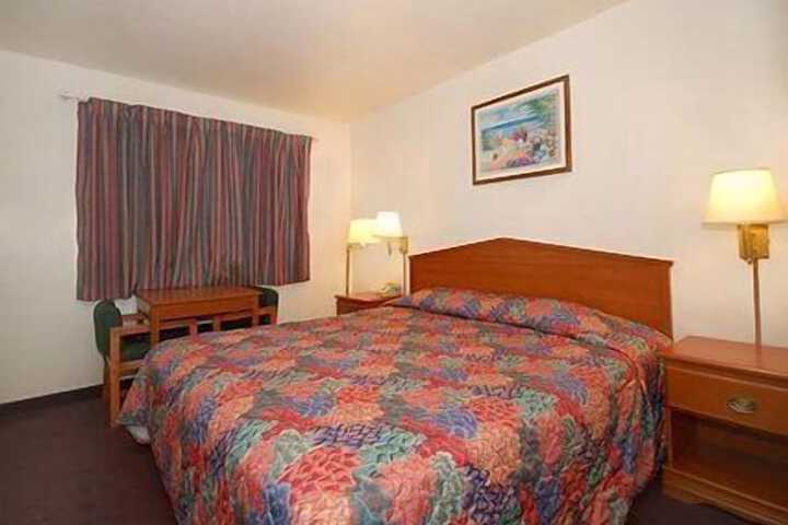Room 16 of 31
