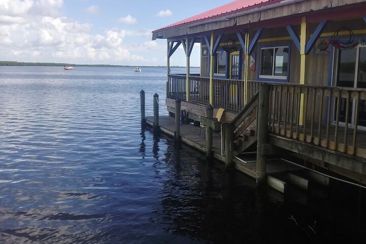 BRIDGEWATER INN