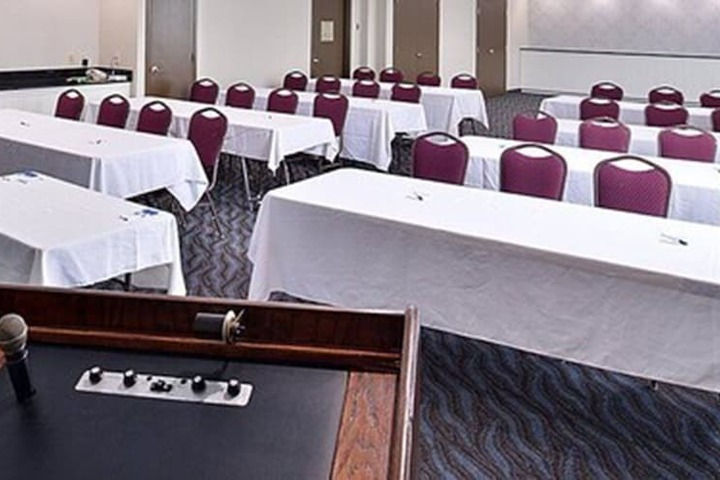 Elimwood Hotel a Ramada by Wyndham