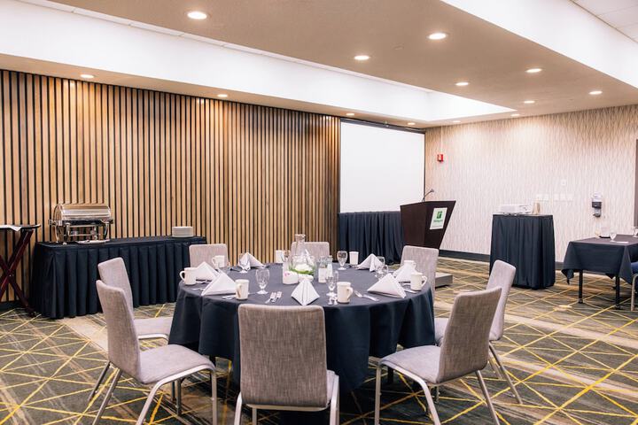 Holiday Inn Grand Rapids Downtown by IHG