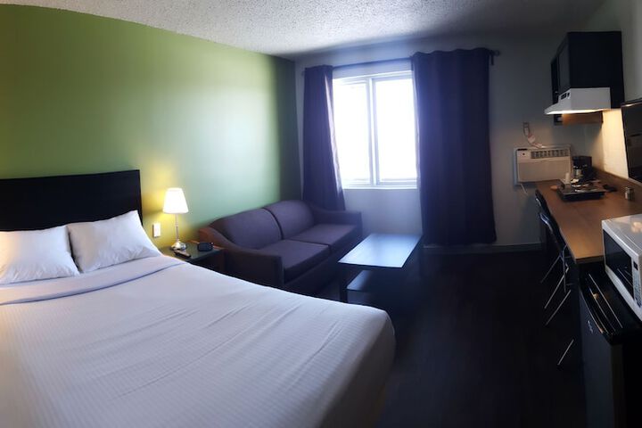 Room 18 of 39