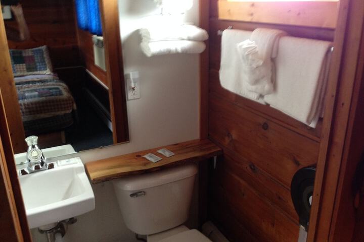 Room 40 of 46