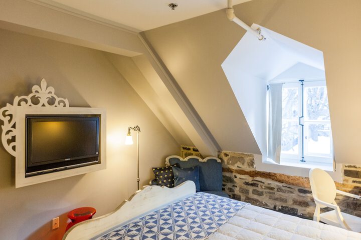 Room 13 of 39