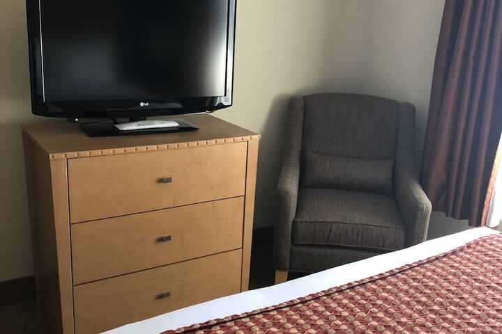 Best Western Grande Prairie Hotel & Suites