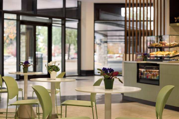 Radisson Blu Vancouver Airport Hotel & Marina
