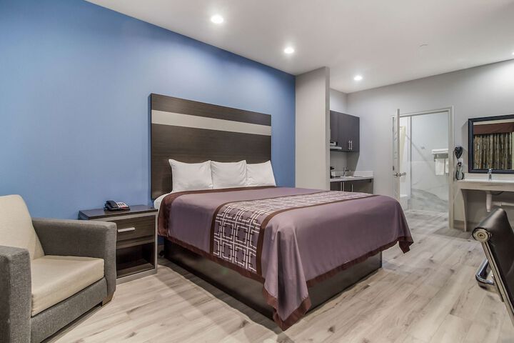 Room 20 of 34