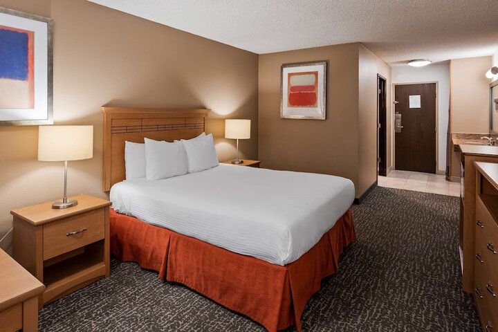 Room 21 of 39