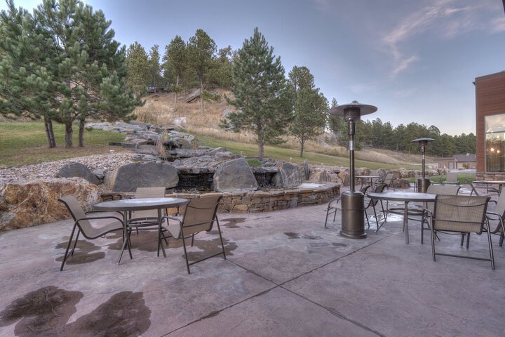 Holiday Inn Express Hotel & Suites Custer by IHG