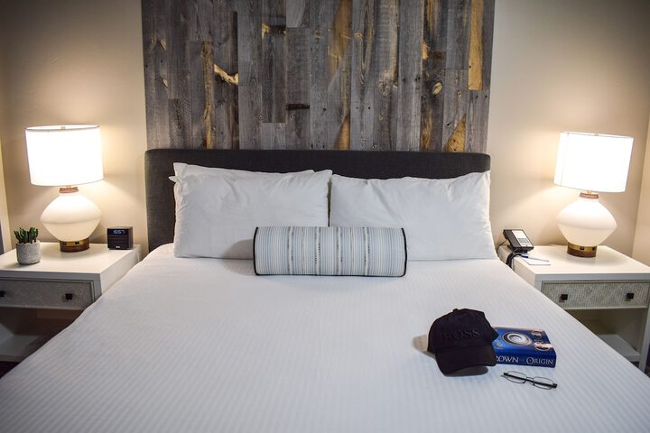Room 20 of 94