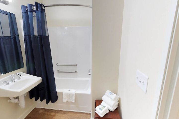 Room 20 of 29