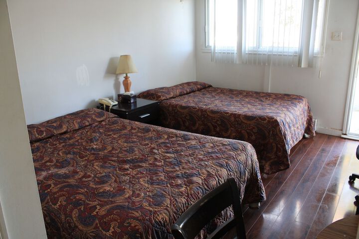 Room 35 of 47