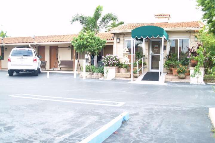 Hotel 8 of 24