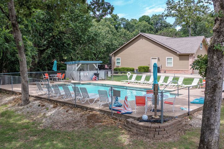 Candlewyck Cove Resort