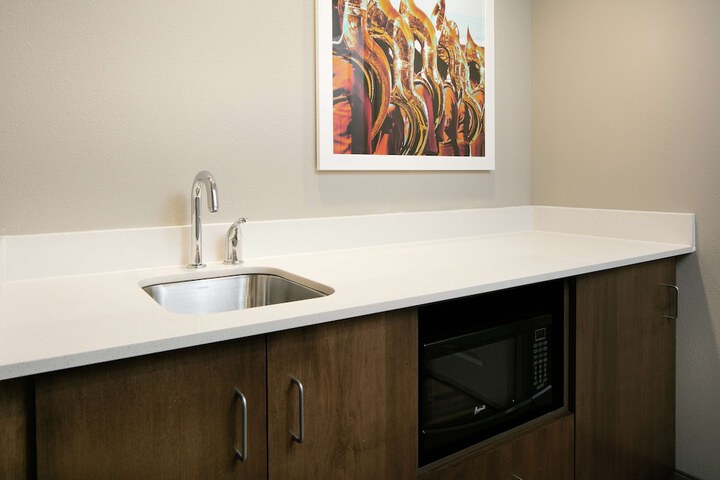 Hampton Inn & Suites Minooka