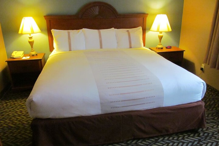 Fireside Inn and Suites