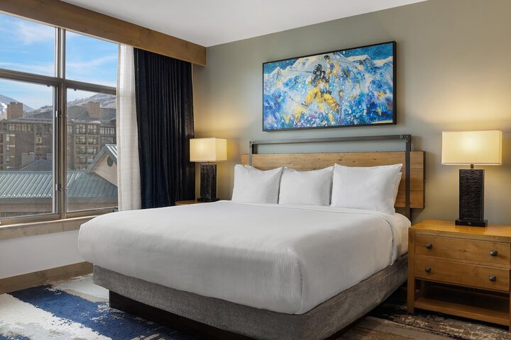 Room 34 of 59
