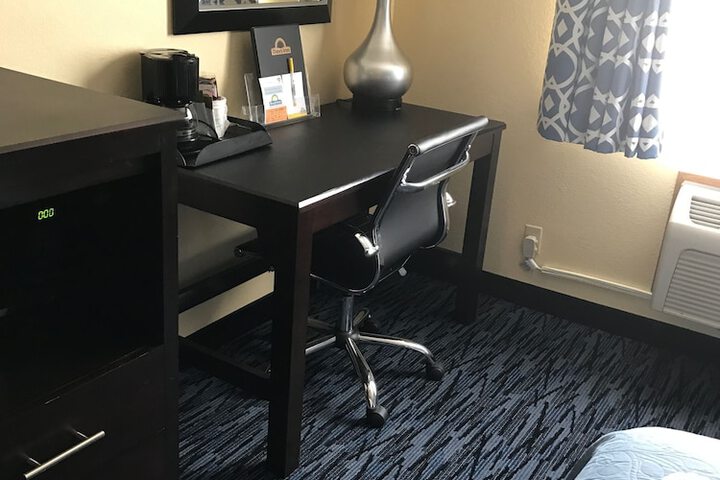 Room 7 of 20