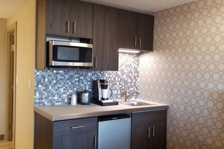 Room 9 of 15