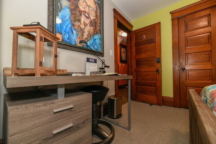 Room 144 of 276