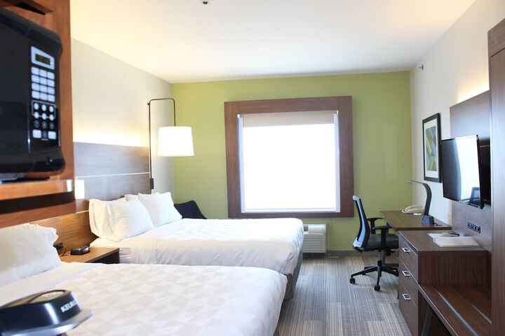 Room 44 of 68