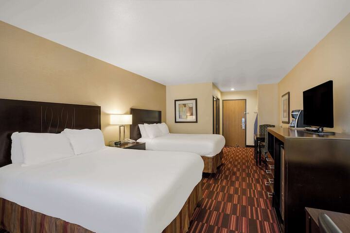 Room 20 of 33