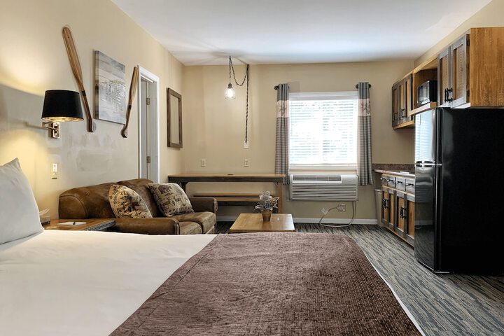 Room 40 of 85