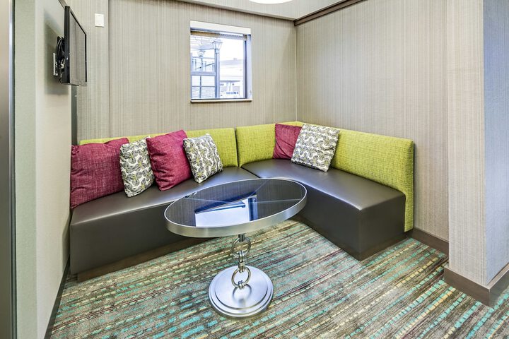 Residence Inn Akron South / Green