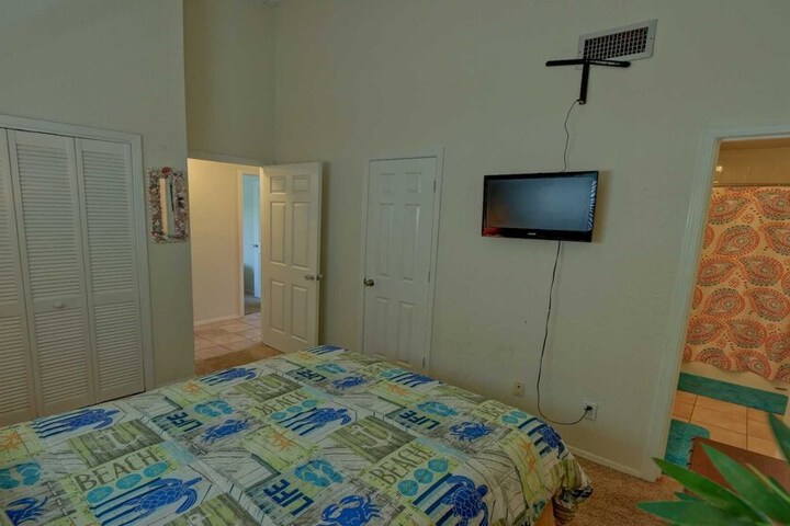 Room 17 of 29