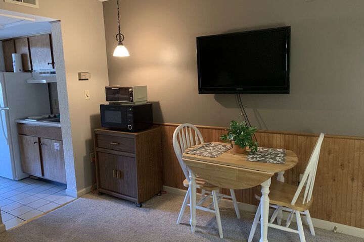 Room 105 of 188