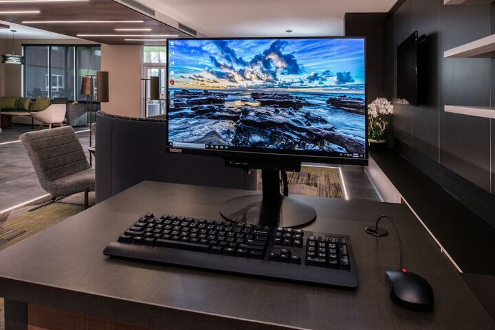 Business Center 39 of 41