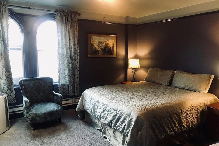 Room 19 of 44