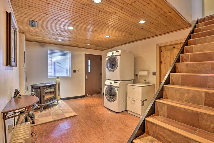 Private Sauna & Mtn Views: Idaho Springs Gem