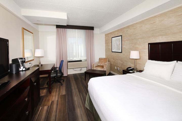 Room 30 of 60