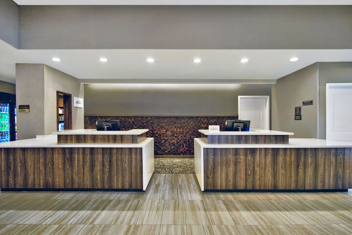 Hotel Interior 10 of 27