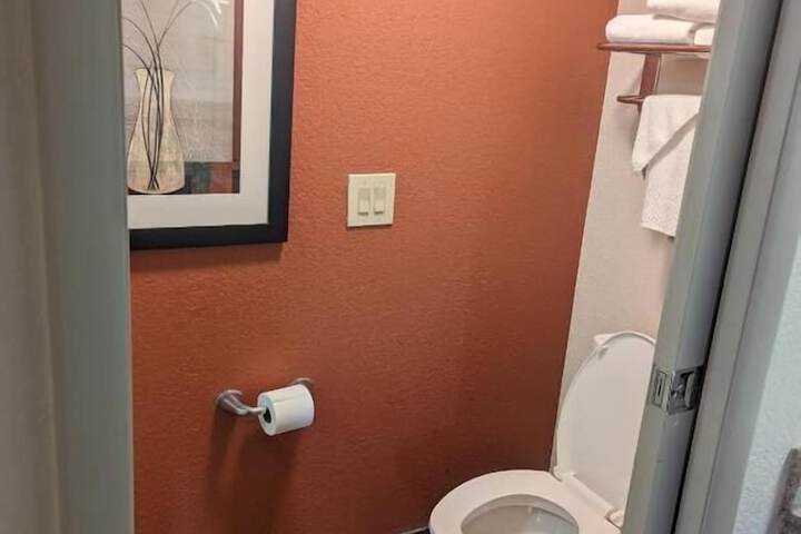 Room 12 of 29