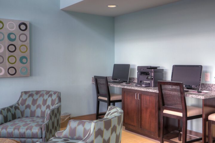 Business Center 94 of 107