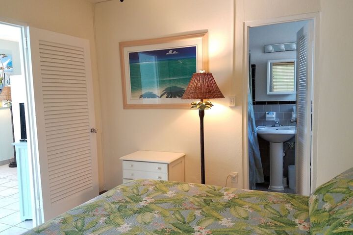 Room 80 of 218