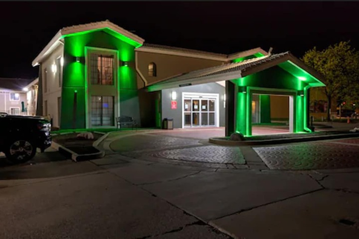 Hotel 3 of 52
