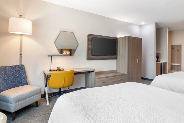 Room 15 of 43