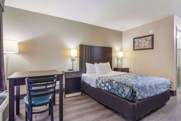 Room 20 of 31