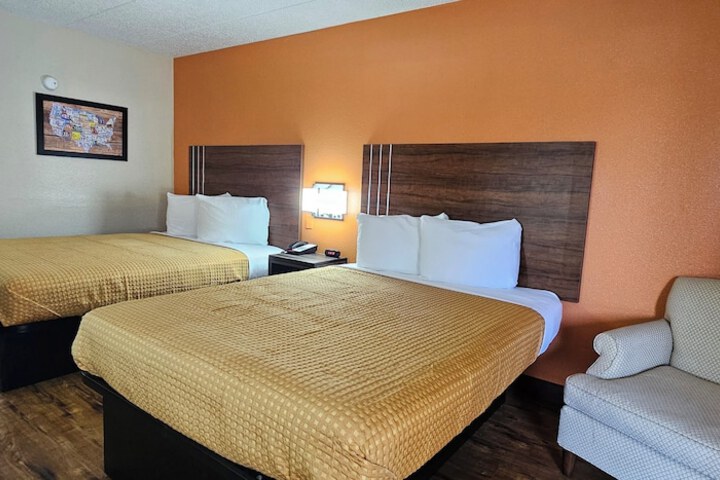Room 33 of 41
