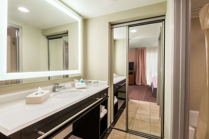 Room 14 of 29