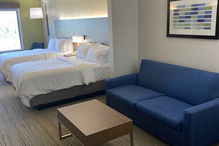 Room 17 of 81