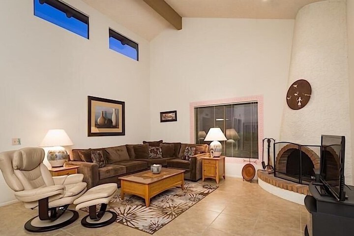 Rio Verde Townhouse by Signature Rentals